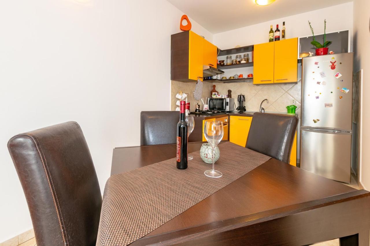 Apartment Keti Fažana Buitenkant foto