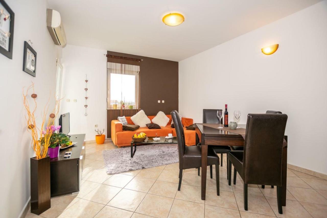 Apartment Keti Fažana Buitenkant foto